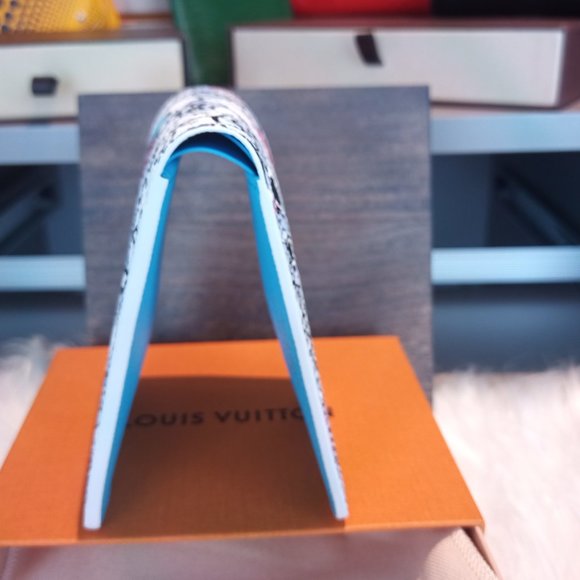 RARE LV COMIC Multiple Wallet (SS23 Virgil's Last Project) BNWT! Full Inclusion - Picture 9 of 14